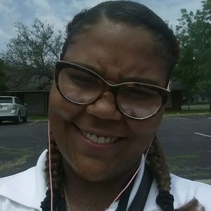 Meet your Posher, Luann